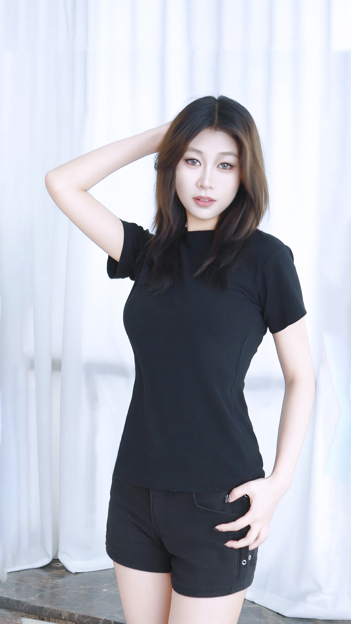 002.jpg