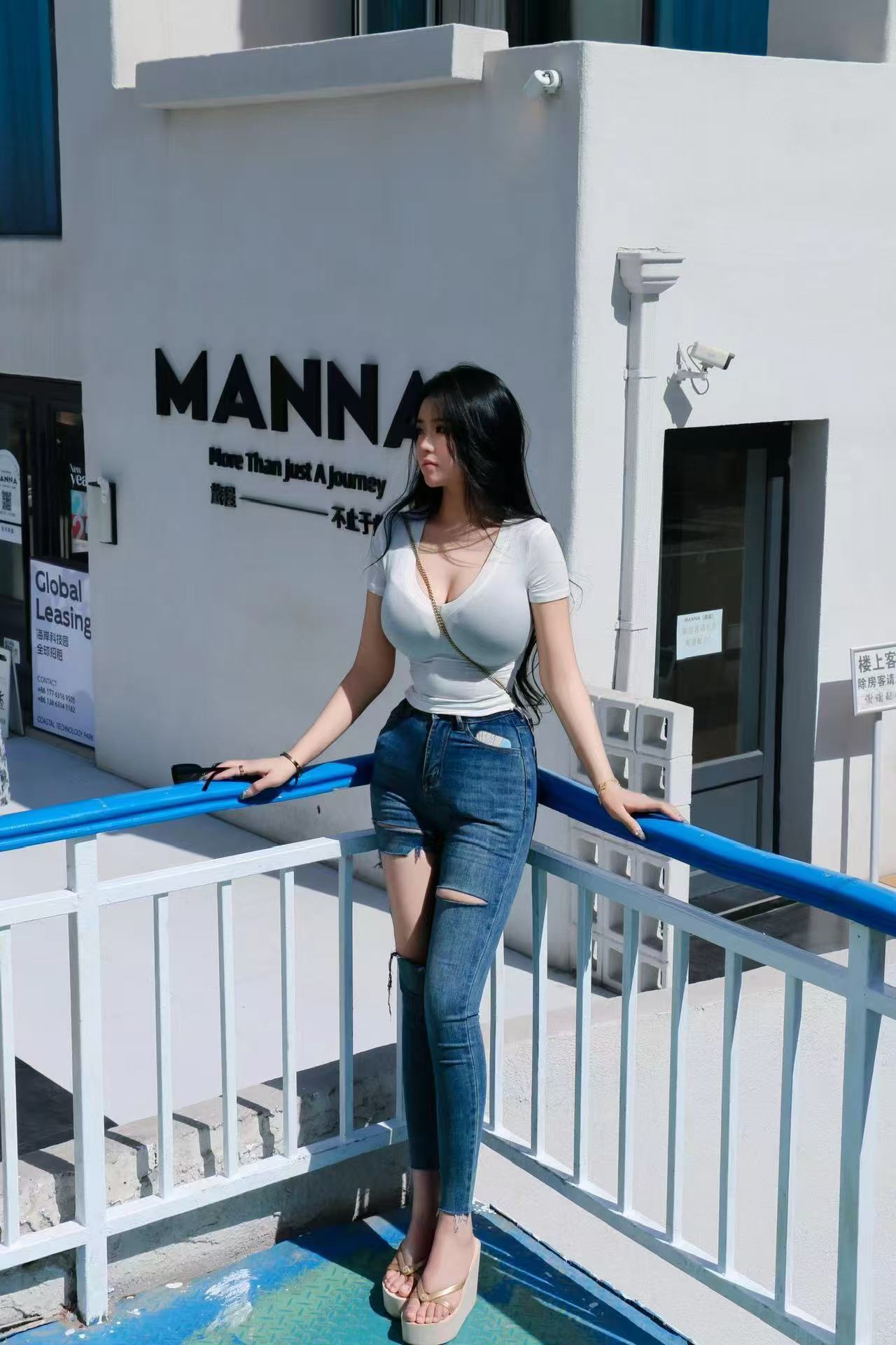 001.jpg