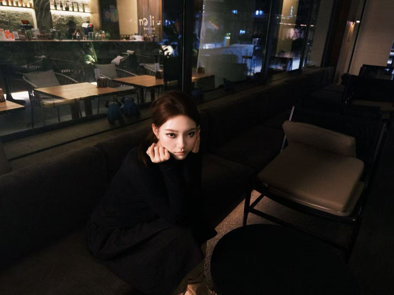 011.jpg